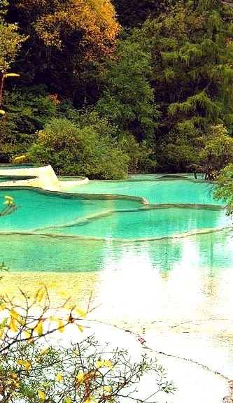 Huanglong Pools in Jiuzhaigou Valley, Sichuan, China